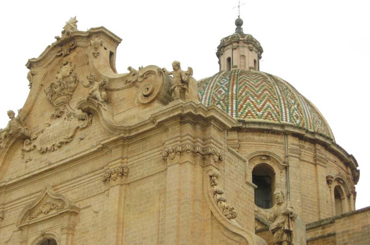 Esplora Francavilla Fontana: Divertimento, Storia e Cultura Esplora Francavilla Fontana: Divertimento, Storia e Cultura